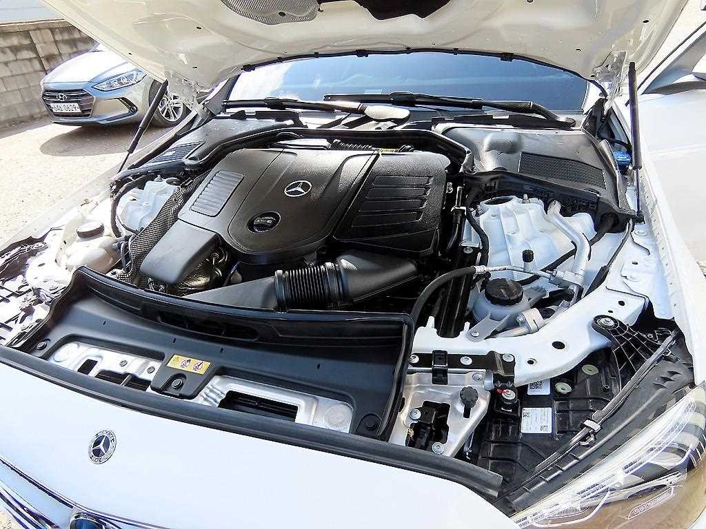 벤츠 C 클래스 C클래스 W206 C300 4MATIC 아방가르드 이미지 19