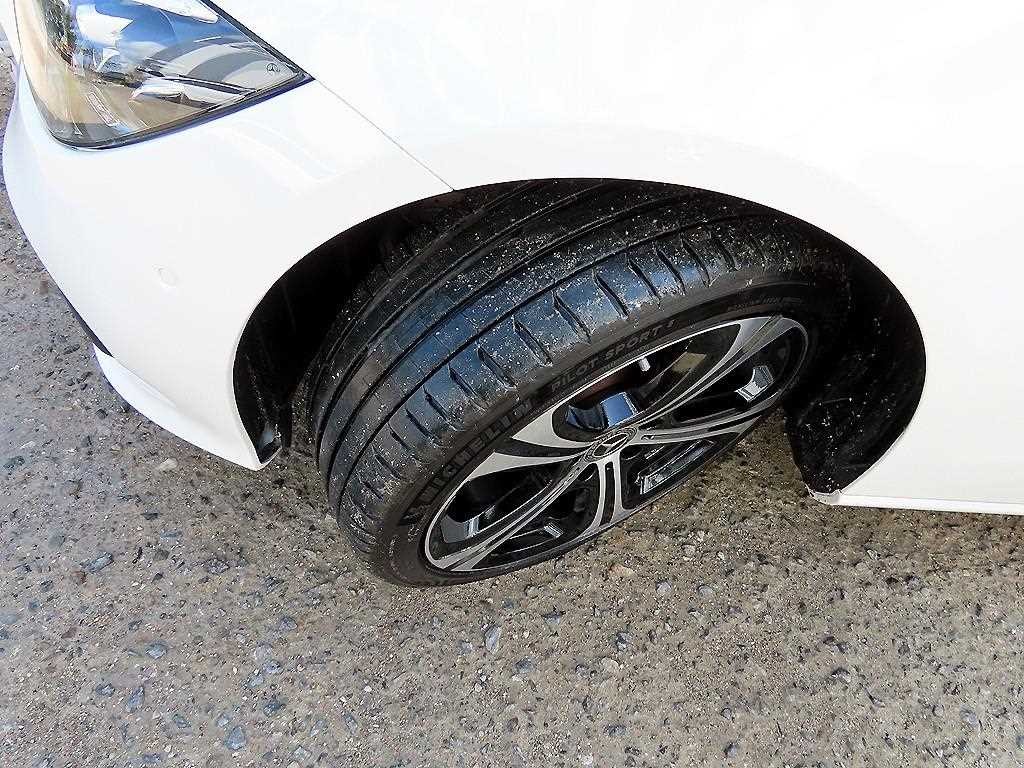 벤츠 C 클래스 C클래스 W206 C300 4MATIC 아방가르드 이미지 20