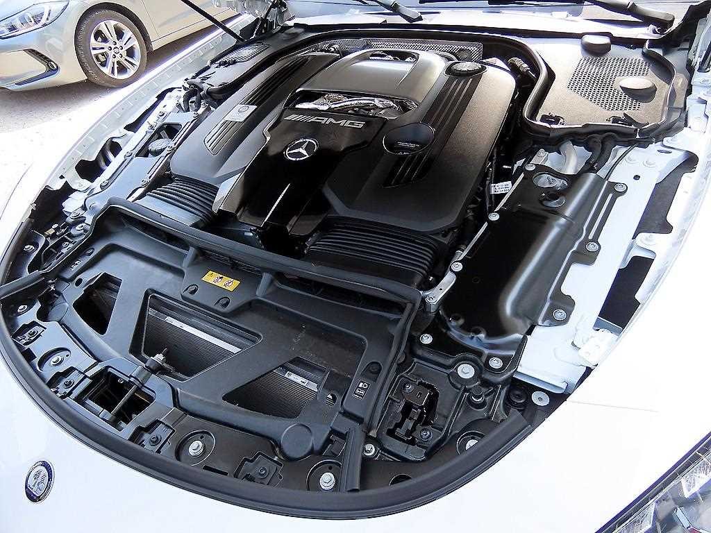 벤츠 AMG GT 55 4MATIC+ 쿠페 이미지 19