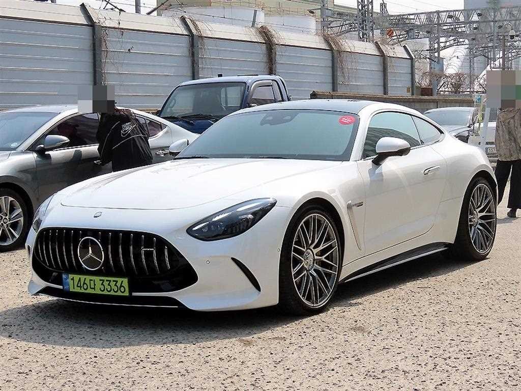 벤츠 AMG GT 55 4MATIC+ 쿠페 이미지 2
