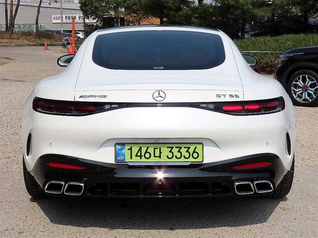 벤츠 AMG GT 55 4MATIC+ 쿠페 이미지 4