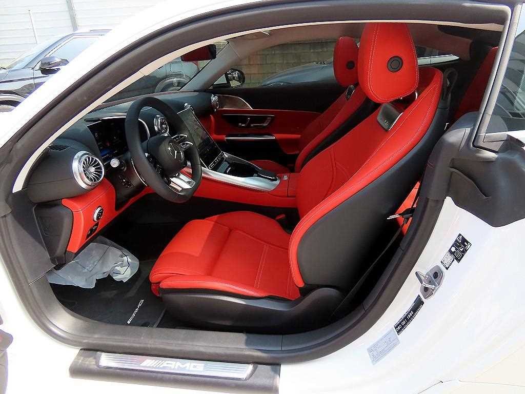 벤츠 AMG GT 55 4MATIC+ 쿠페 이미지 5