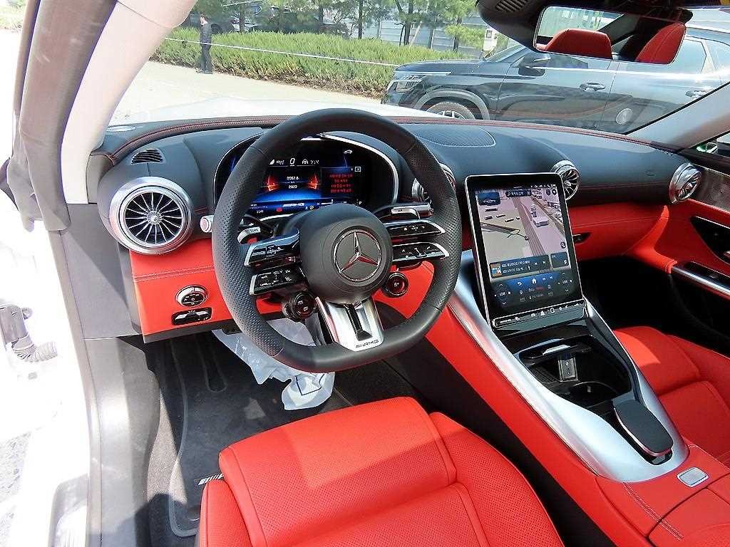 벤츠 AMG GT 55 4MATIC+ 쿠페 이미지 7