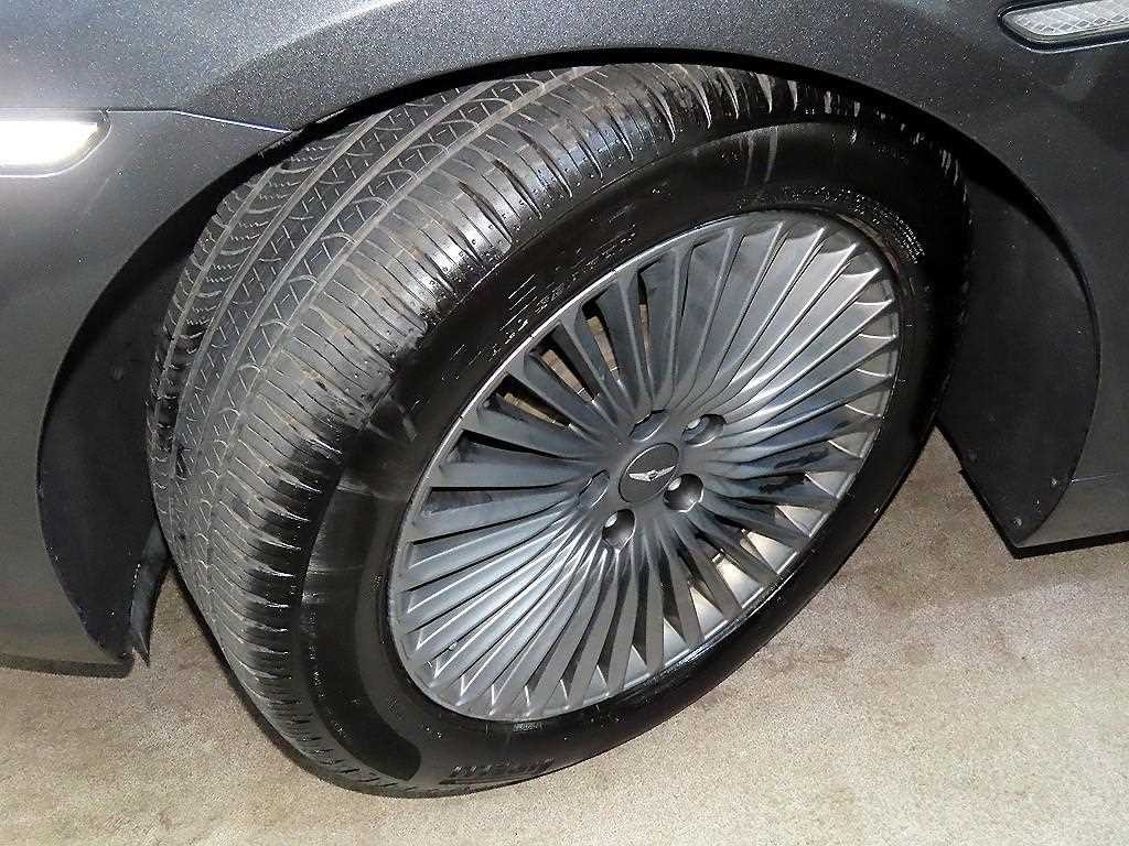제네시스 G90 3.3 T AWD 럭셔리 이미지 8