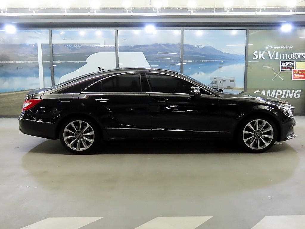 벤츠 CLS 클래스 CLS클래스 W218 CLS 250 d 4MATIC 이미지 3