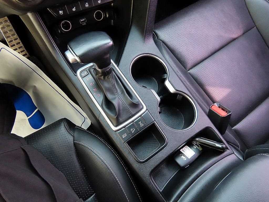 기아 스포티지 스포티지 더 볼드 2.0 디젤 4WD 프레스티지 이미지 10