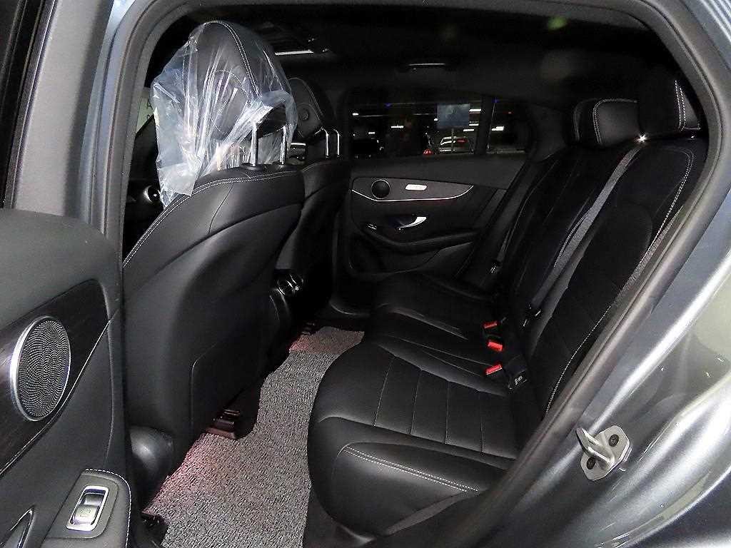 벤츠 GLC 클래스 GLC클래스 X253 GLC 300 e 4MATIC 쿠페 이미지 7