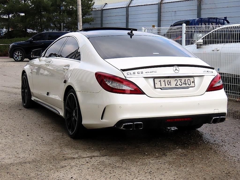 벤츠 CLS 클래스 CLS클래스 W218 CLS 63 AMG 4MATIC 이미지 3