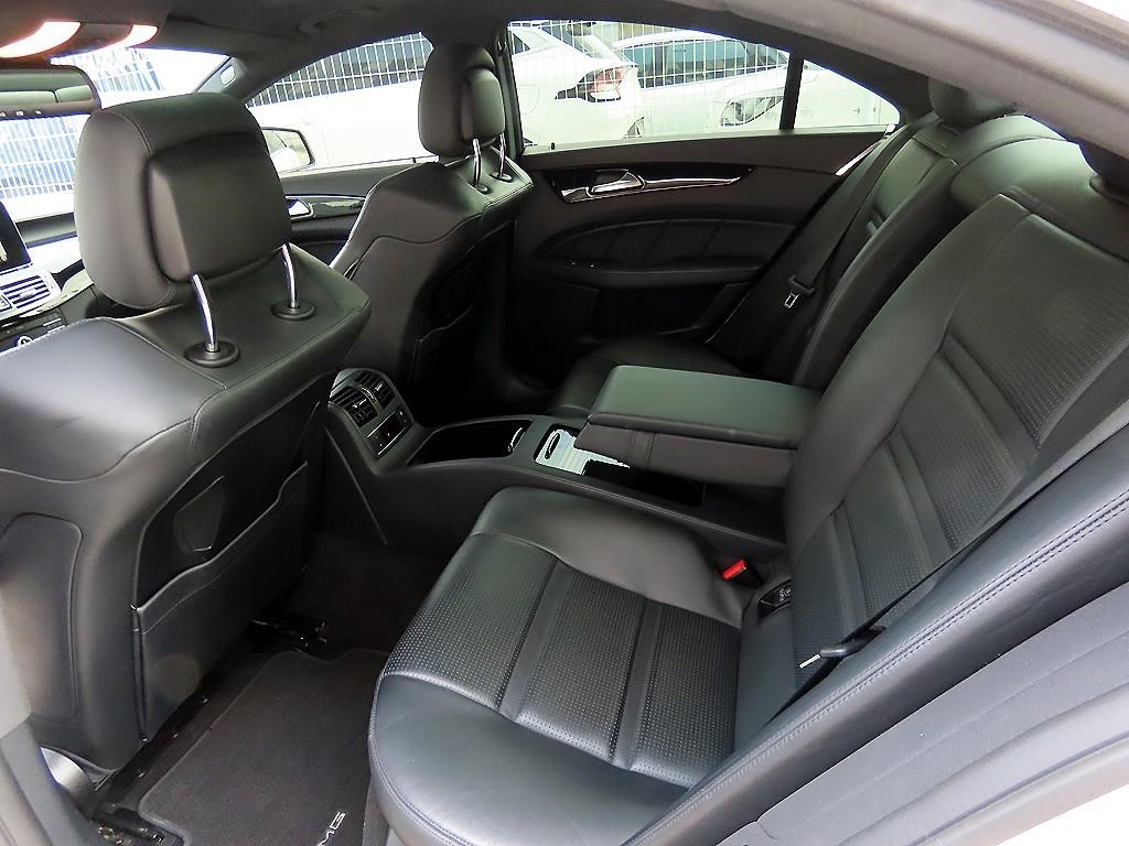 벤츠 CLS 클래스 CLS클래스 W218 CLS 63 AMG 4MATIC 이미지 6