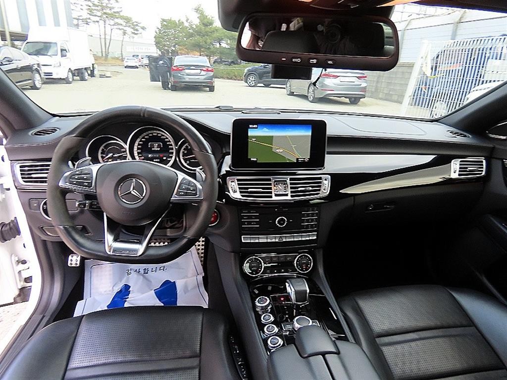 벤츠 CLS 클래스 CLS클래스 W218 CLS 63 AMG 4MATIC 이미지 7