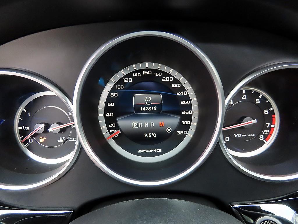 벤츠 CLS 클래스 CLS클래스 W218 CLS 63 AMG 4MATIC 이미지 9
