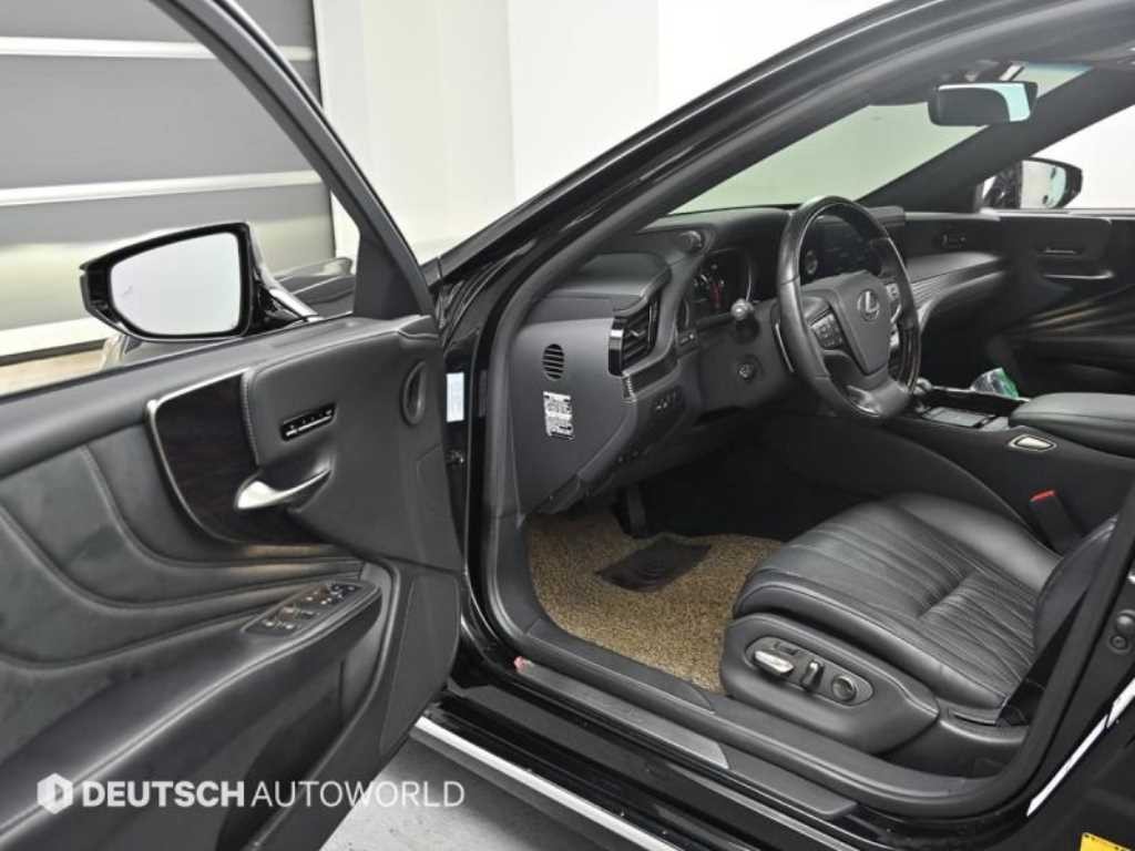 렉서스 LS LS500 3.5 럭셔리 AWD 이미지 11
