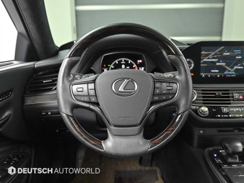 렉서스 LS LS500 3.5 럭셔리 AWD 이미지 13