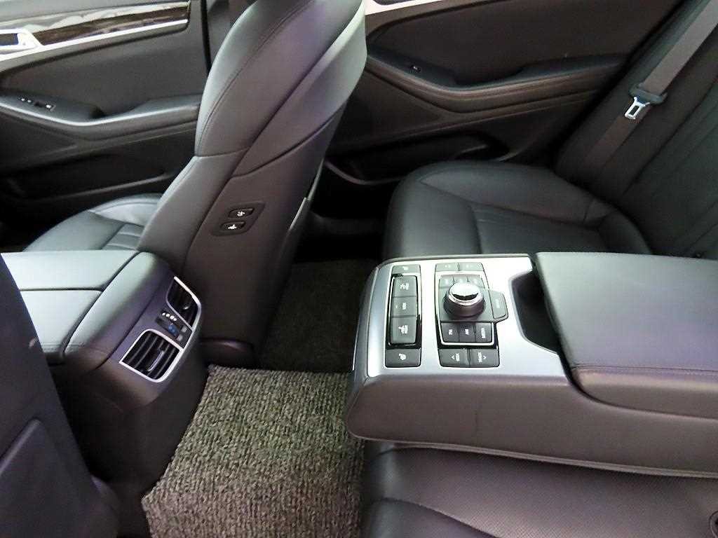 제네시스 G80 3.3 GDI AWD 럭셔리 이미지 17