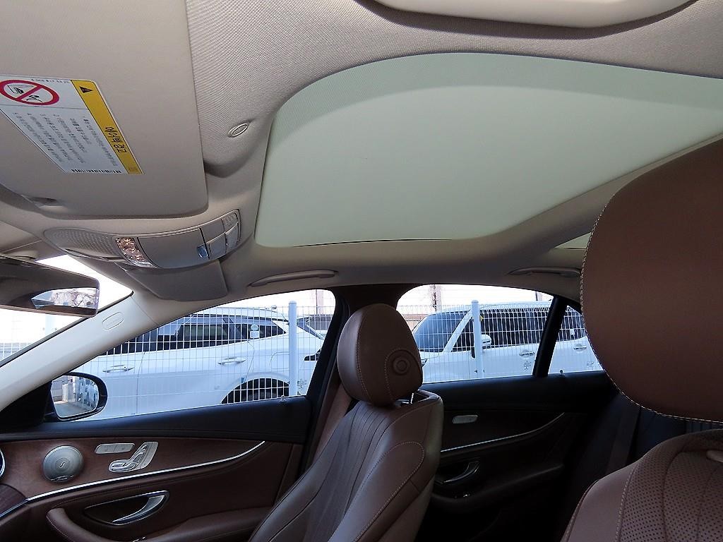 벤츠 E 클래스 E-클래스 W213 E300 익스클루시브 이미지 17