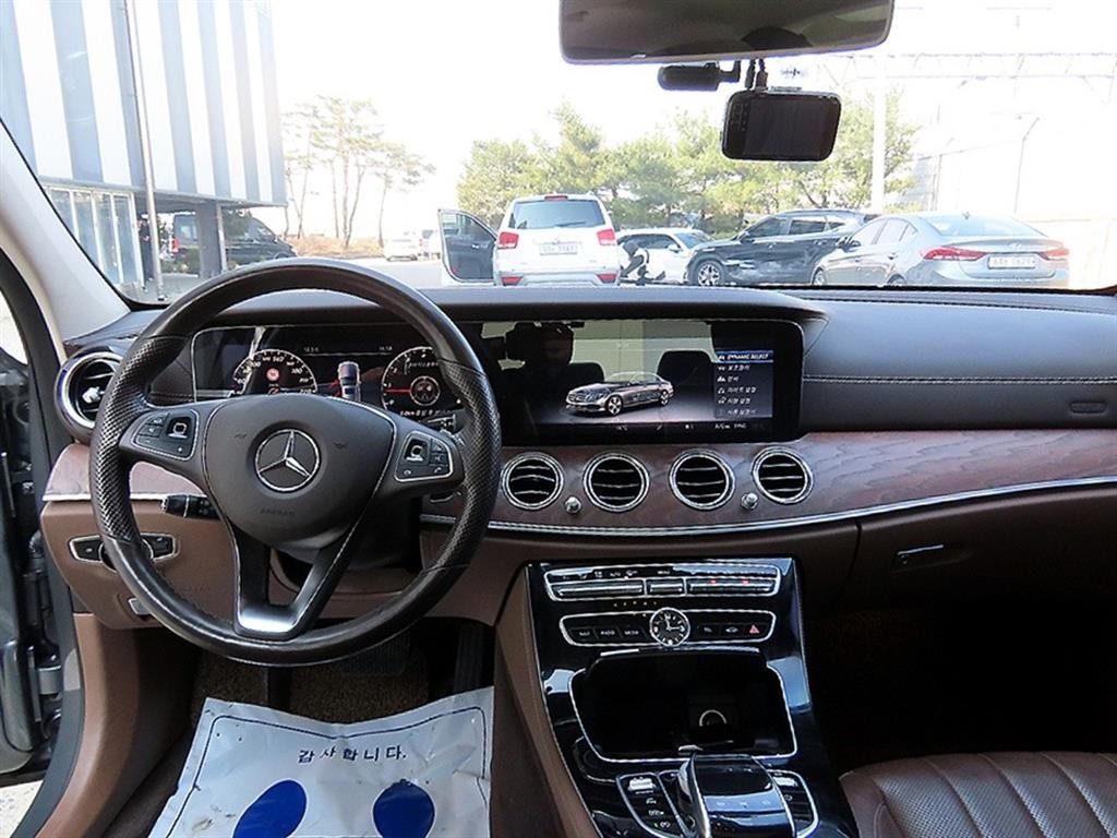 벤츠 E 클래스 E-클래스 W213 E300 익스클루시브 이미지 7