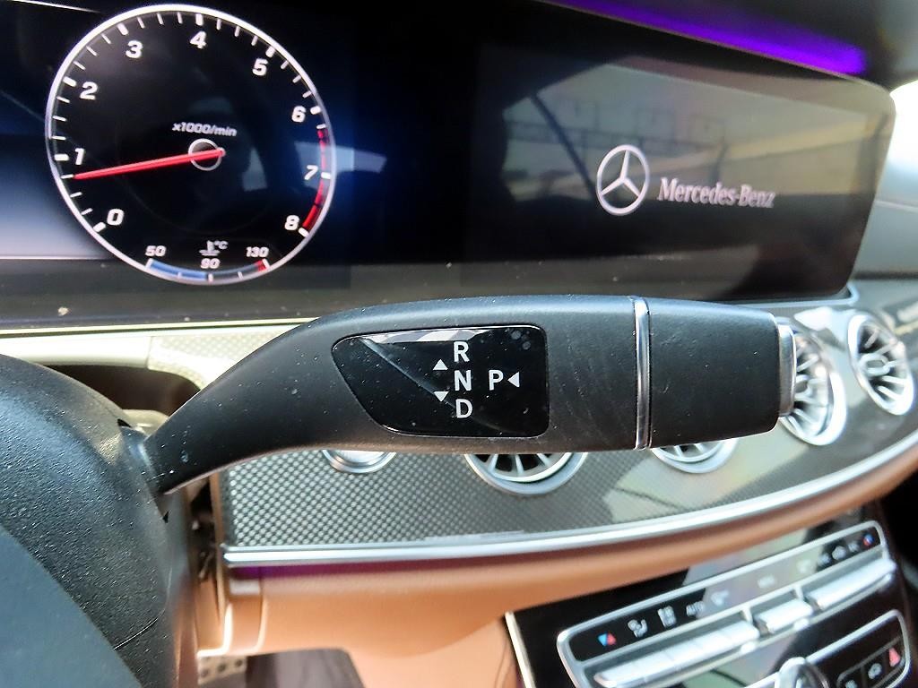 벤츠 E 클래스 E-클래스 W213 E400 4MATIC 쿠페 이미지 11