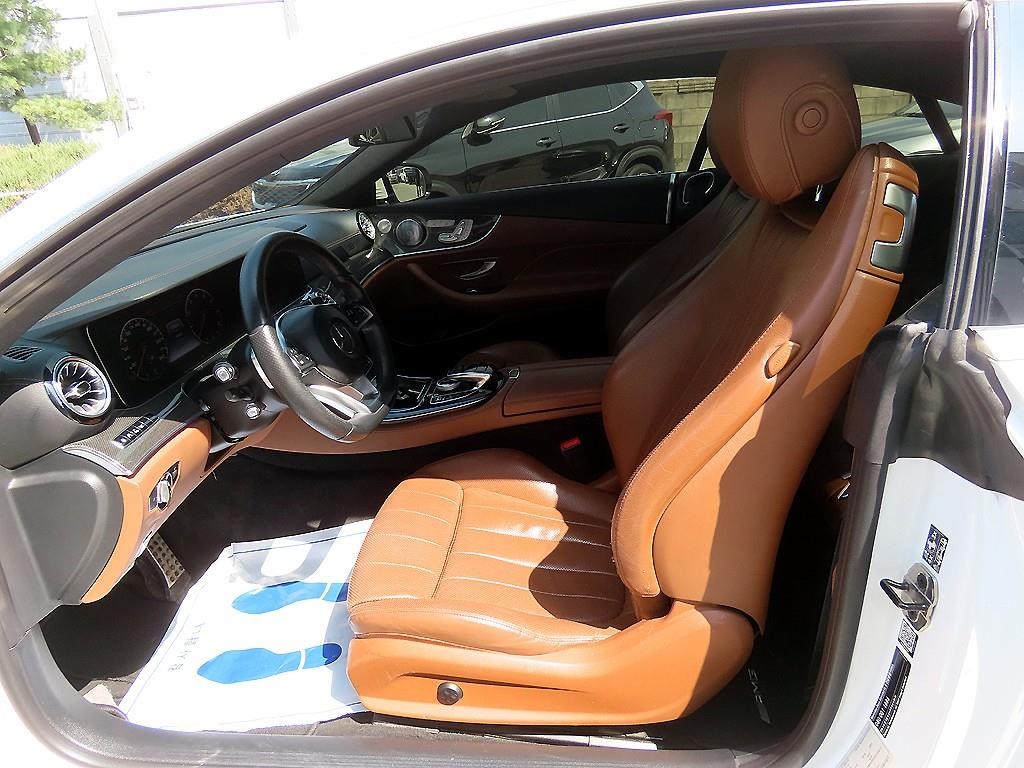 벤츠 E 클래스 E-클래스 W213 E400 4MATIC 쿠페 이미지 5