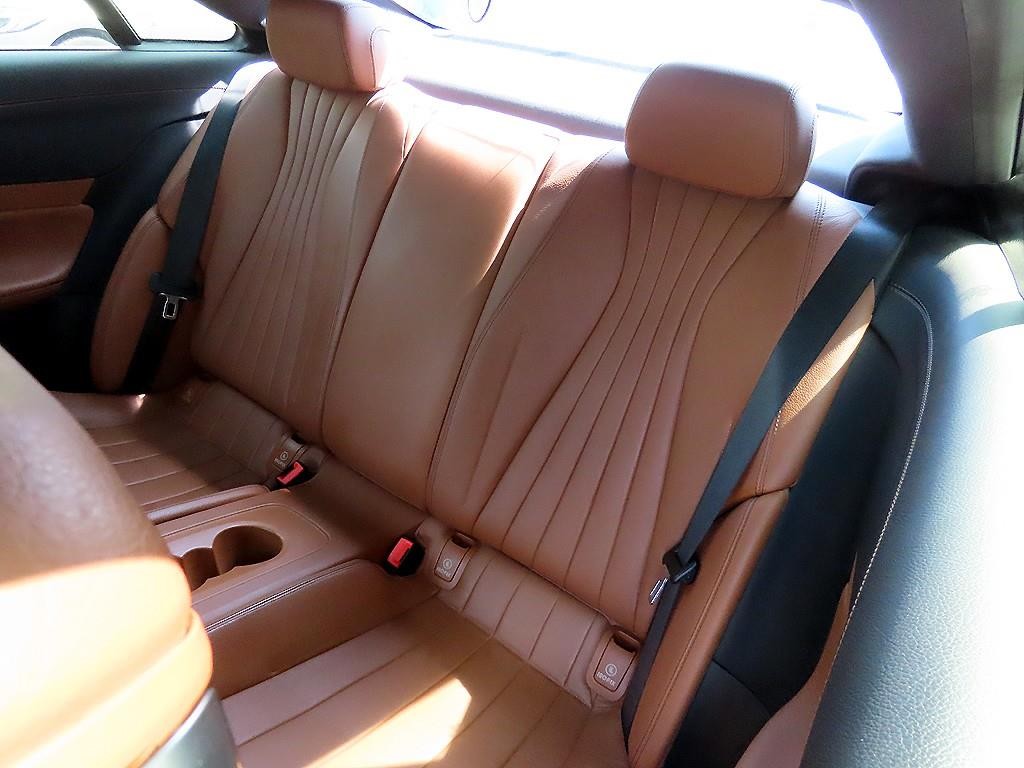 벤츠 E 클래스 E-클래스 W213 E400 4MATIC 쿠페 이미지 6
