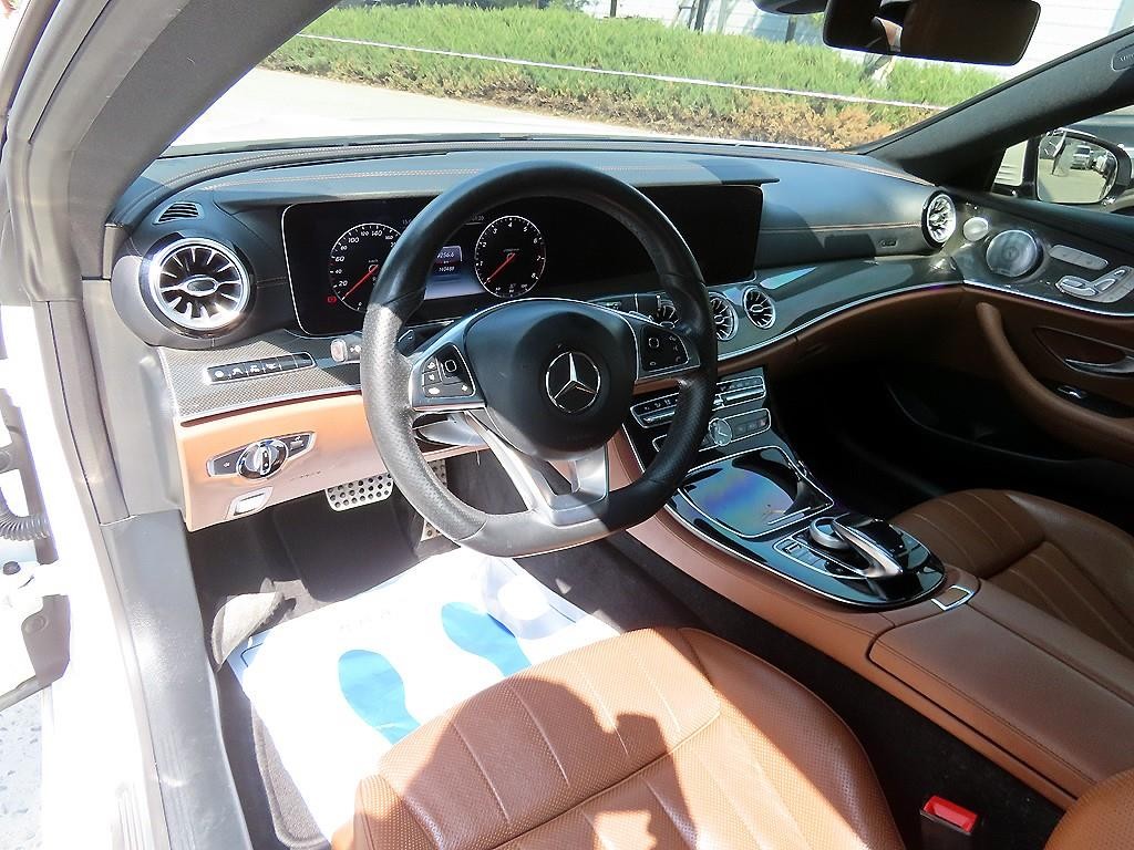 벤츠 E 클래스 E-클래스 W213 E400 4MATIC 쿠페 이미지 7