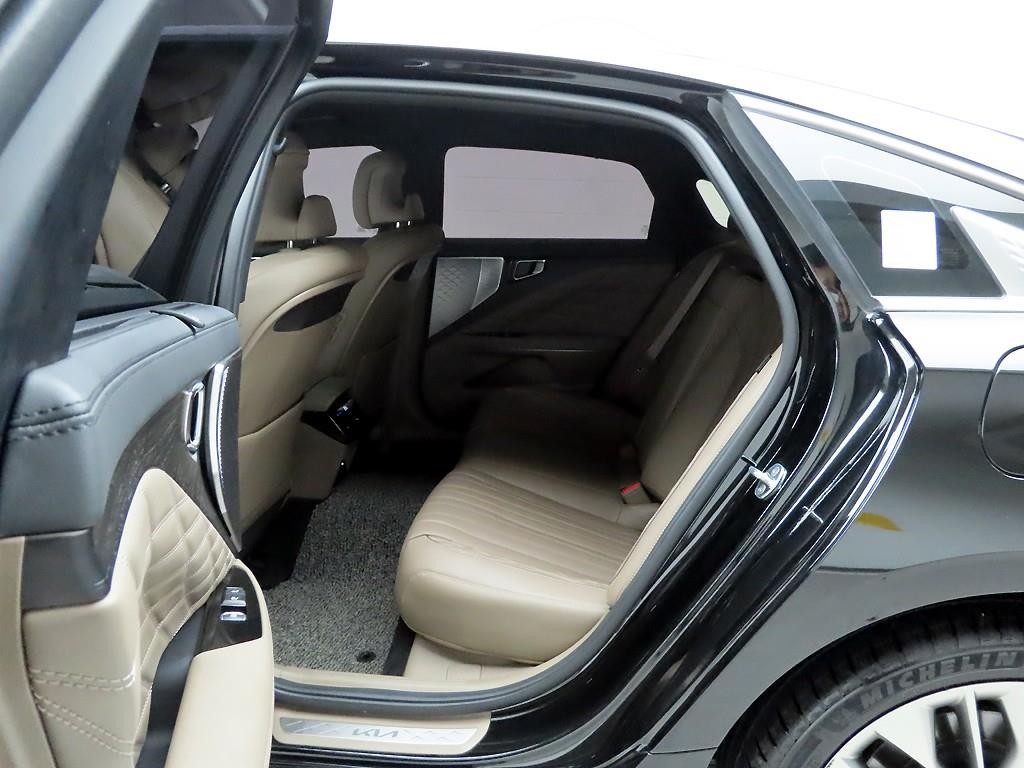 기아 K8 3.5 4WD 플래티넘 이미지 12