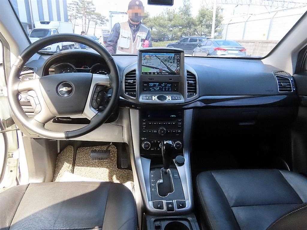 쉐보레 캡티바 2.2 4WD LTZ 7인 이미지 7