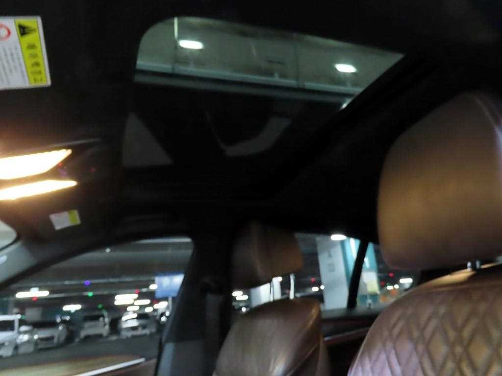 BMW 5시리즈 5시리즈 (G30) 530i M 스포츠 플러스 이미지 17