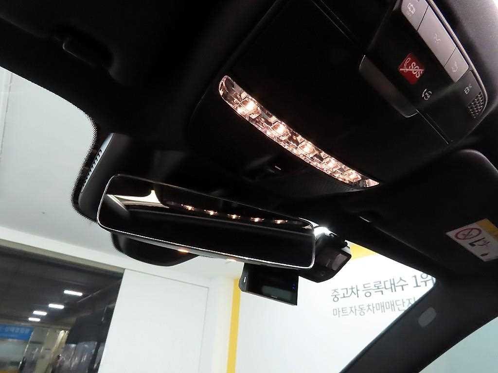 벤츠 E 클래스 E-클래스 W213 E250 아방가르드 이미지 17