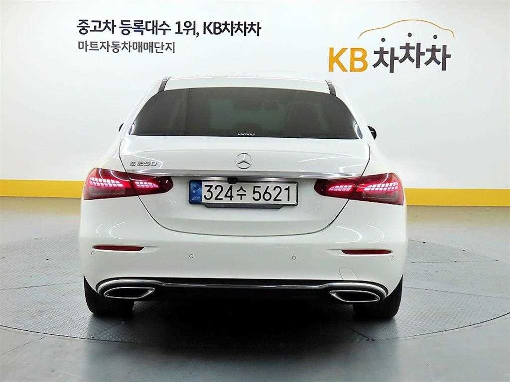 벤츠 E 클래스 E-클래스 W213 E250 아방가르드 이미지 3