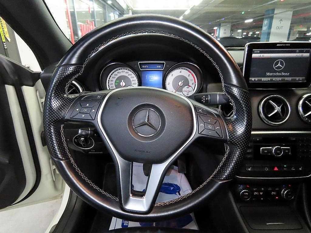 벤츠 CLA 클래스 CLA클래스 CLA 200 CDI 이미지 13