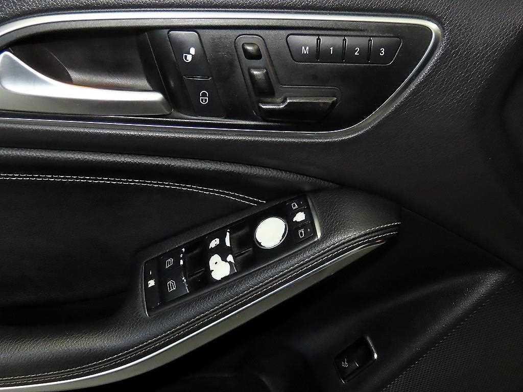 벤츠 CLA 클래스 CLA클래스 CLA 200 CDI 이미지 19