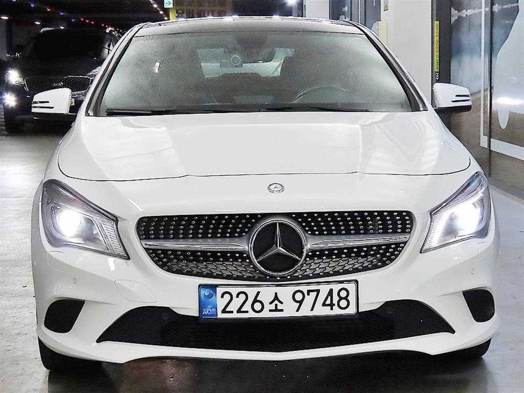 벤츠 CLA 클래스 CLA클래스 CLA 200 CDI 이미지 2
