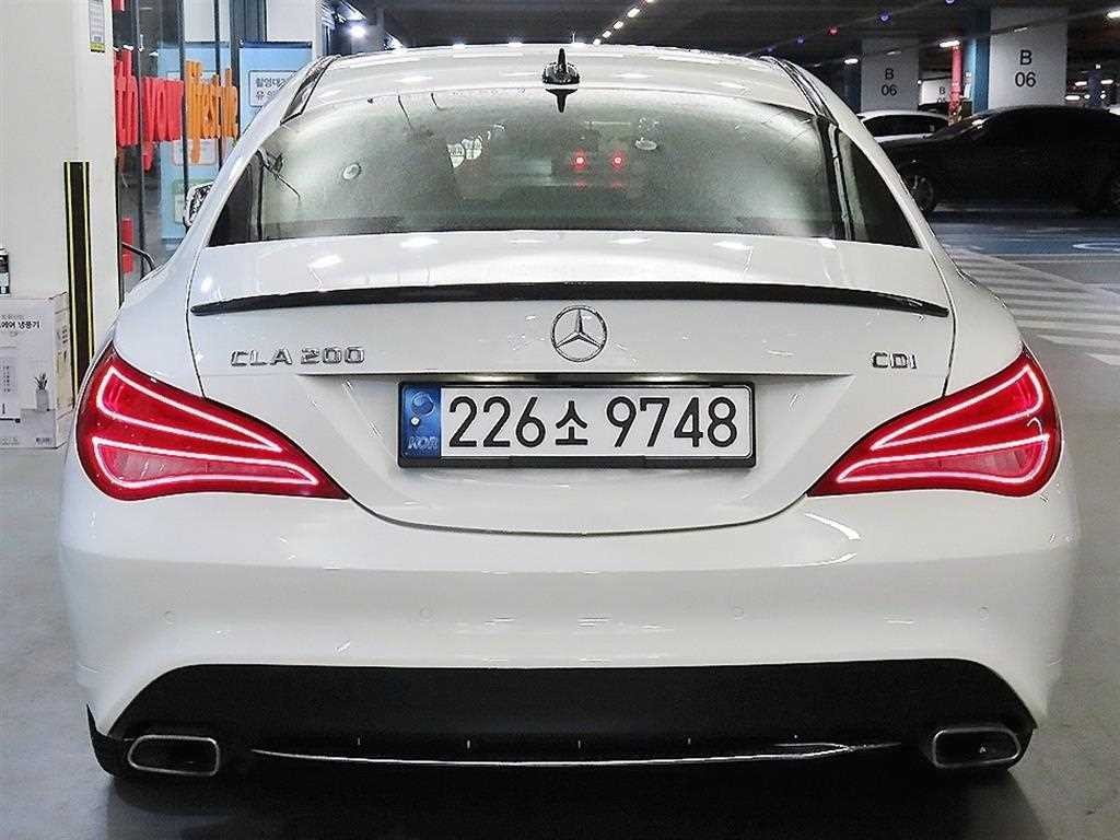 벤츠 CLA 클래스 CLA클래스 CLA 200 CDI 이미지 3