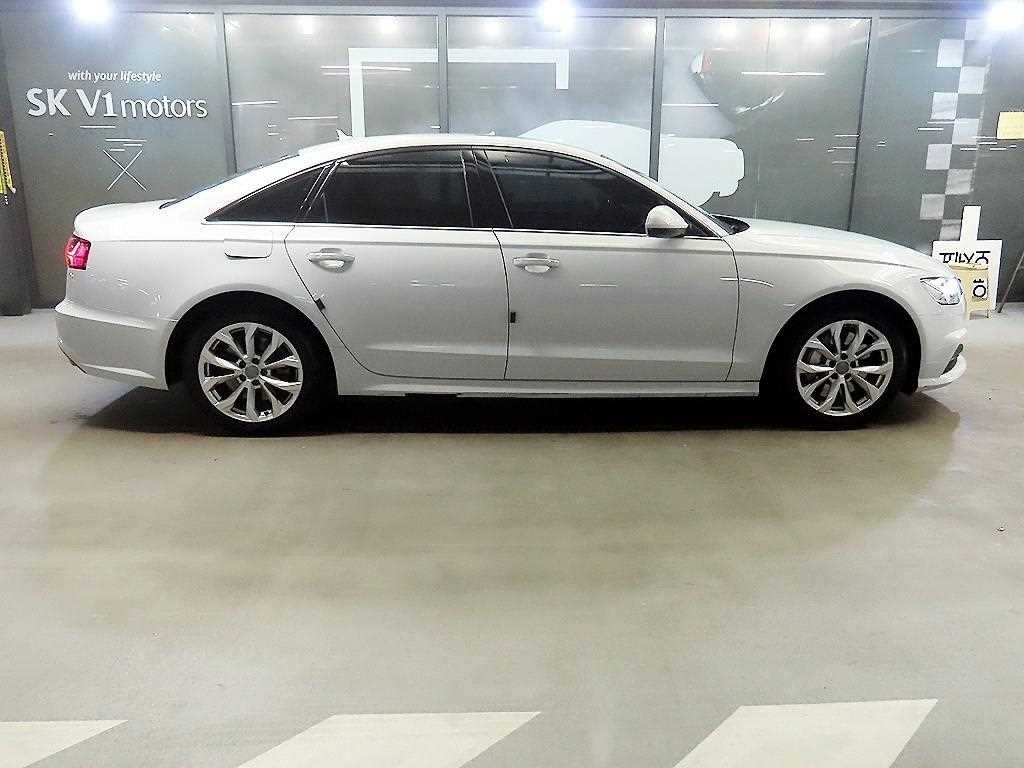 아우디 A6 뉴A6 40 TFSI 콰트로 이미지 3