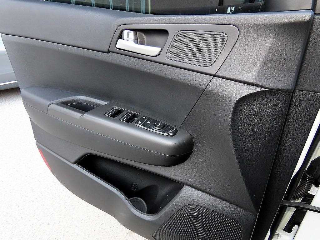 기아 스포티지 스포티지 더 볼드 2.0 디젤 2WD 프레스티지 이미지 11