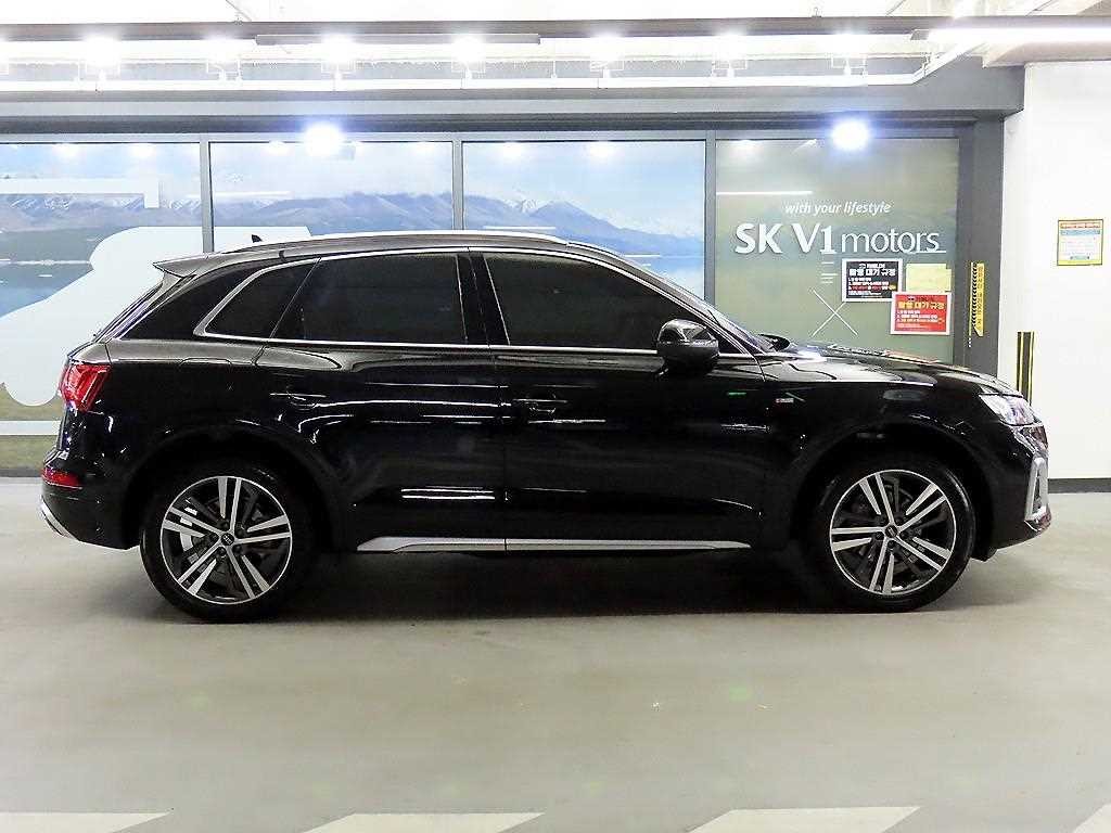 아우디 Q5 Q5 (FY) 45 TFSI 콰트로 프리미엄 이미지 3