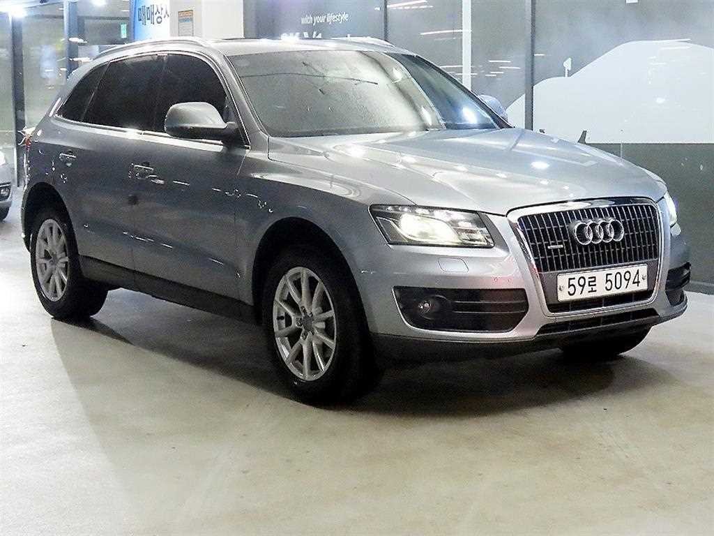 아우디 Q5 2.0 TDI 콰트로 이미지 1