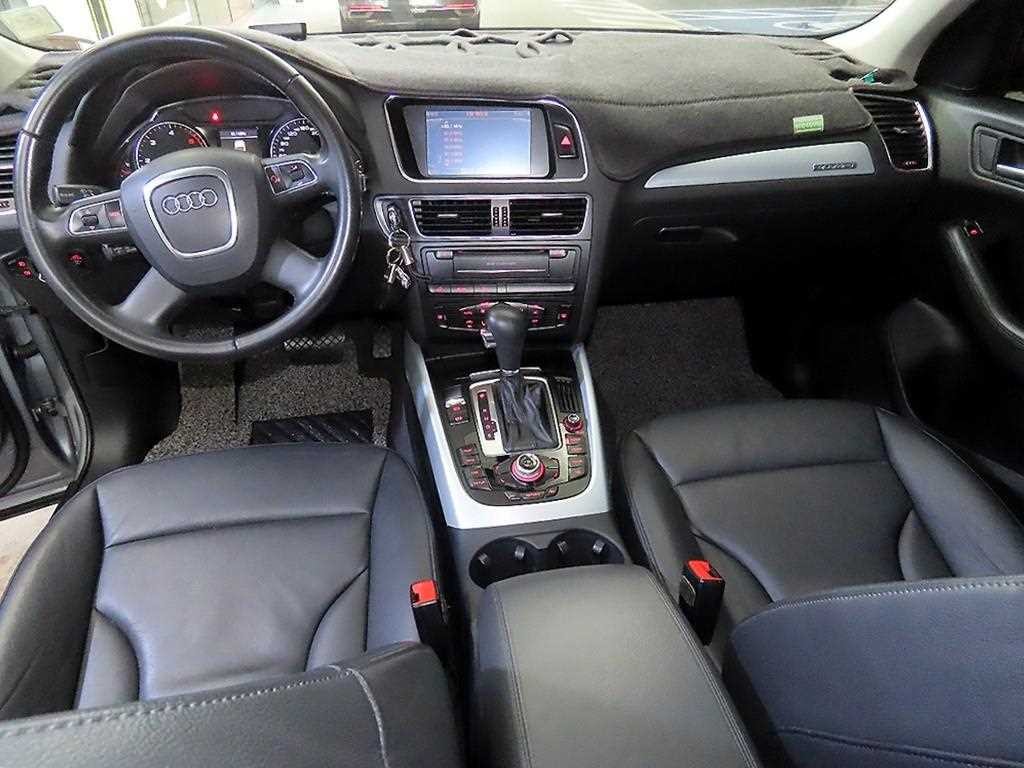 아우디 Q5 2.0 TDI 콰트로 이미지 10