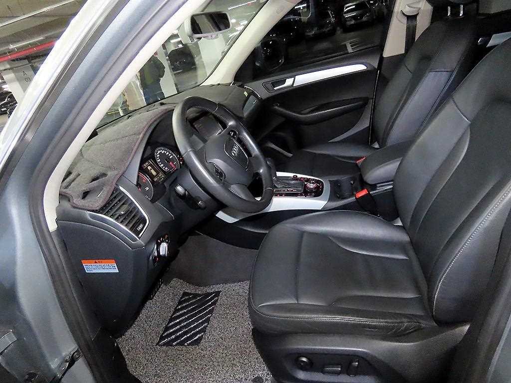 아우디 Q5 2.0 TDI 콰트로 이미지 6