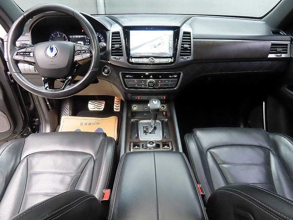 KG모빌리티(쌍용) 렉스턴 G4렉스턴 디젤 2.2 4WD 헤리티지 이미지 7