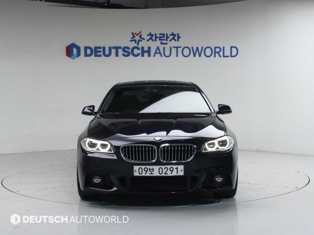 BMW 5시리즈 5시리즈 (F10) 520d xDrive M 에어로다이나믹 이미지 3