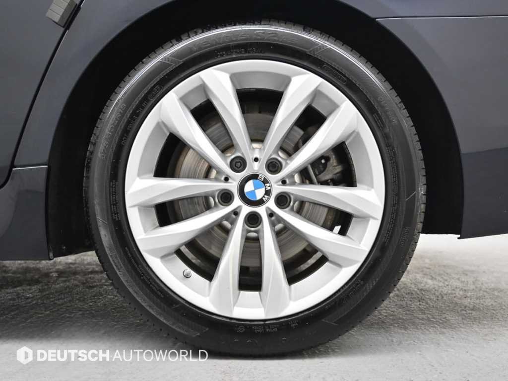 BMW 5시리즈 5시리즈 (F10) 520d xDrive M 에어로다이나믹 이미지 6