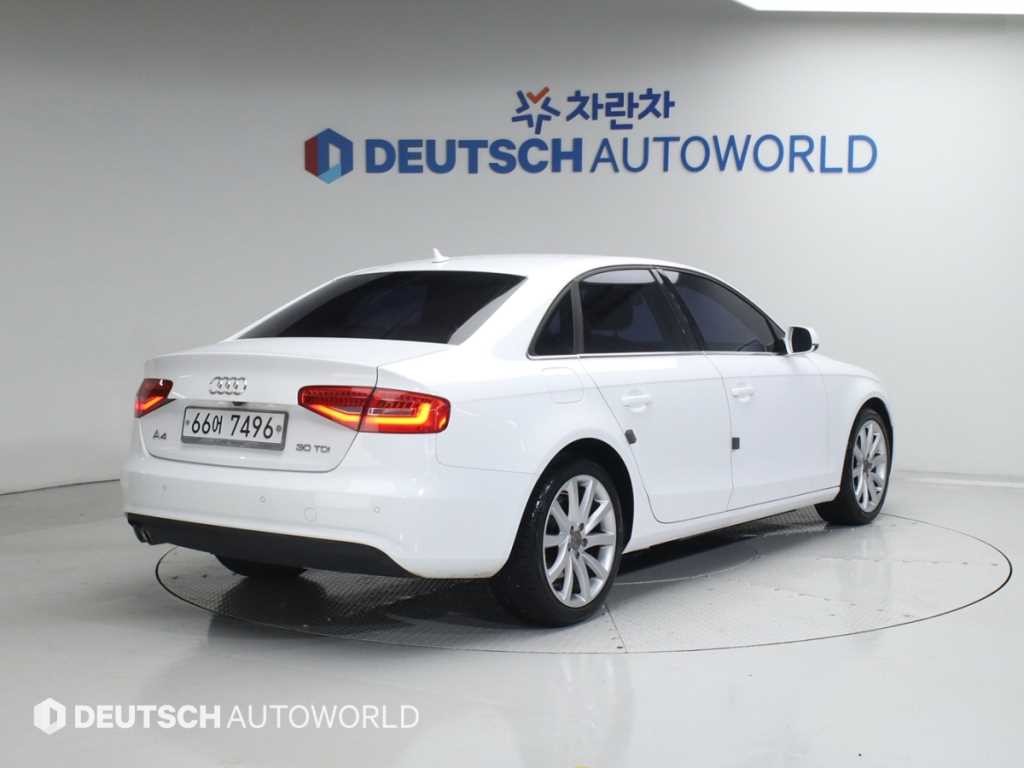 아우디 A4 뉴 A4 30 TDI 다이나믹 이미지 3