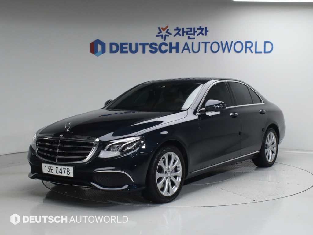 벤츠 E 클래스 E-클래스 W213 E220d 익스클루시브 이미지 1