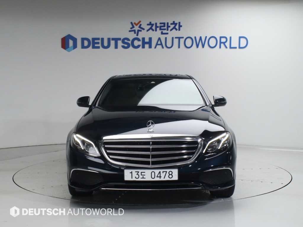 벤츠 E 클래스 E-클래스 W213 E220d 익스클루시브 이미지 3