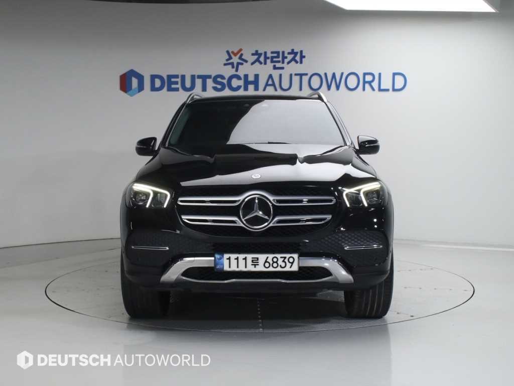 벤츠 GLE 클래스 GLE 클래스 W167 GLE 300d 4MATIC 이미지 3