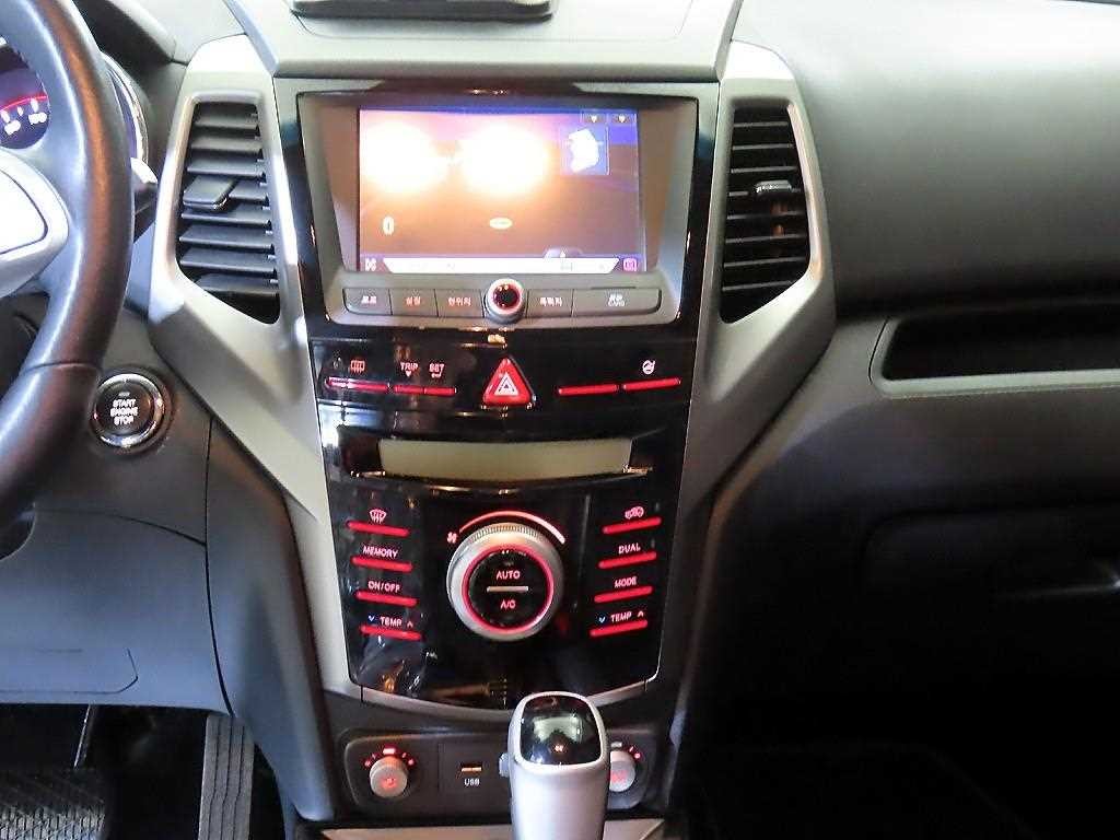 KG모빌리티(쌍용) 티볼리 디젤 4WD 1.6 LX 이미지 11
