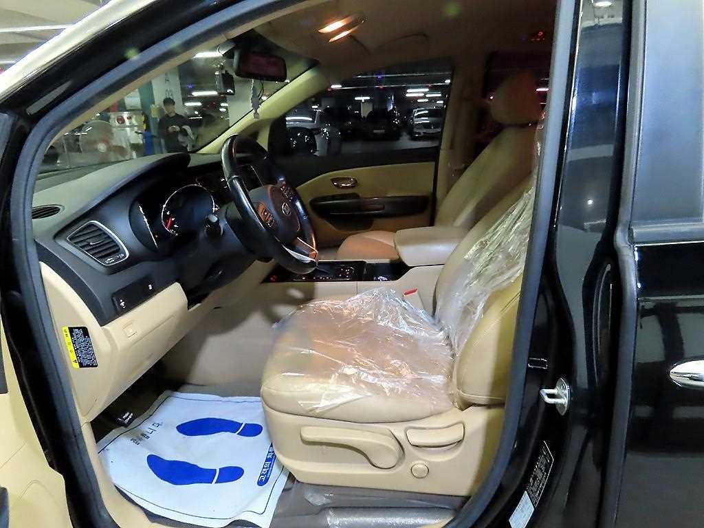 기아 카니발 올 뉴 카니발 디젤 11인승 럭셔리 이미지 6