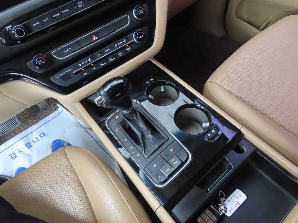 기아 카니발 올 뉴 카니발 디젤 9인승 하이리무진 프레스티지 이미지 13