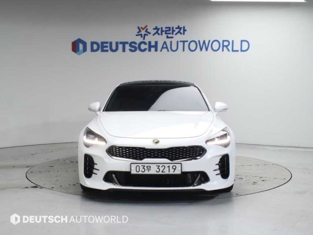 기아 스팅어 가솔린 2.0 터보 2WD 플래티넘 이미지 3